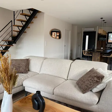 Comfortable With بيت للعطل *