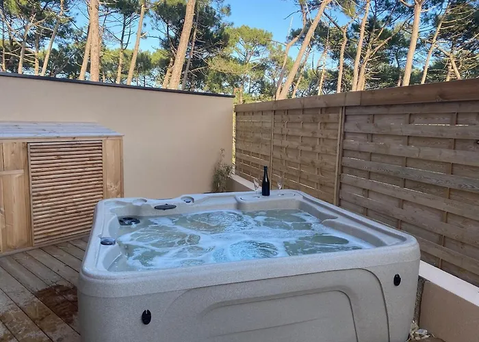 بيت للعطل Comfortable With *